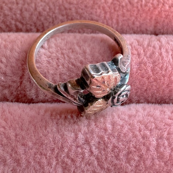 Vintage Black Hills Gold 925 Sterling Silver 12K Yellow & Rose Gold Rose Ring - Picture 8 of 14